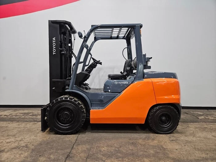 2016 Crown Electric Stand-Up Forklift
